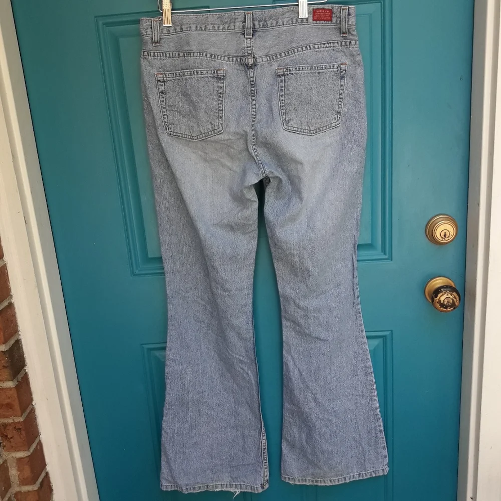 Guess Jeans Vintage Low Rise Bell Bottom Light Blue Denim Flared Leg VTG - Picture 10 of 15